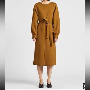 Uniqlo U Long Sleeve Women's Dress in Camel size Xs